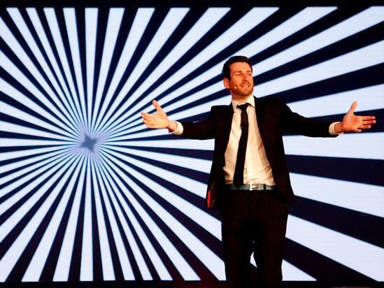 Jamie Raven Magic Performance